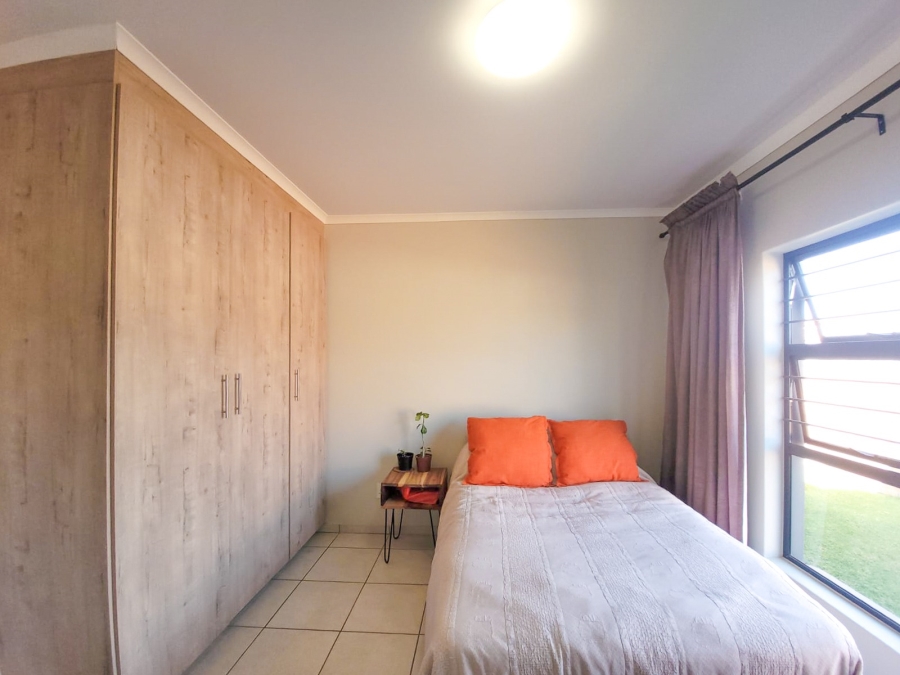 2 Bedroom Property for Sale in Van Der Hoff Park North West